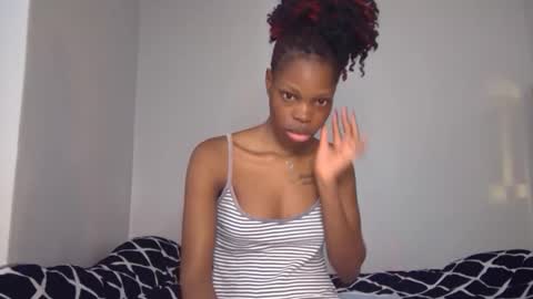 Snapshot of shania_sleigh chatting on January 23, 9:39 am shania_sleigh online show from January 23, 9:39 am