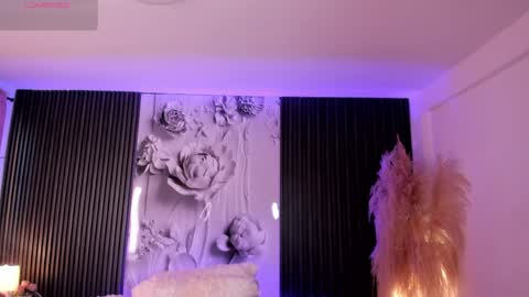 ShaniaDaniels online show from March 29, 10:21 pm