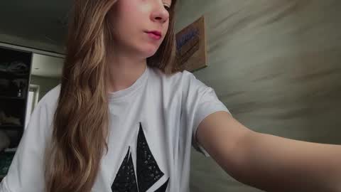 Snapshot of shanikaterwey chatting on February 8, 7:01 am Shanika online show from February 8, 7:01 am