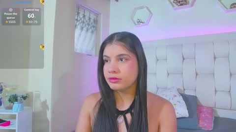 Shana online show from October 25, 1:40 pm