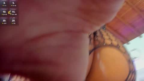 Shana online show from November 28, 3:04 pm