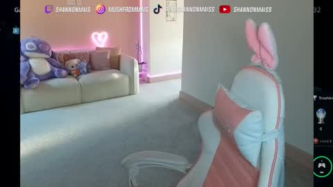 Shanmais online show from September 24, 4:32 pm