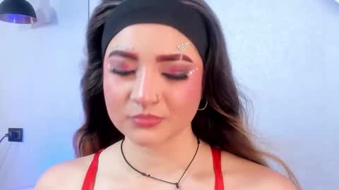 Shanntal  online show from October 30, 7:58 pm