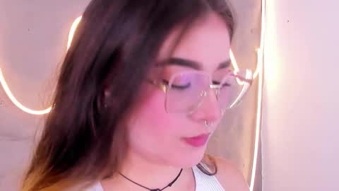 Shanntal  online show from March 12, 7:42 pm