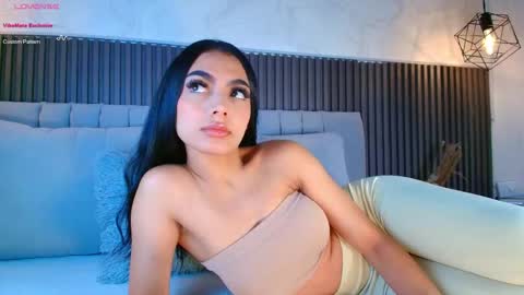 SHANON online show from April 14, 7:20 pm