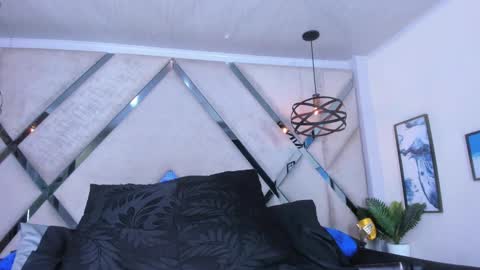 Snapshot of shantal_ferrer3 chatting on January 5, 1:36 pm shantal_ferrer3 online show from January 5, 1:36 pm