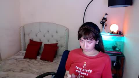 SHANTA FOX  s online show from March 11, 6:32 am