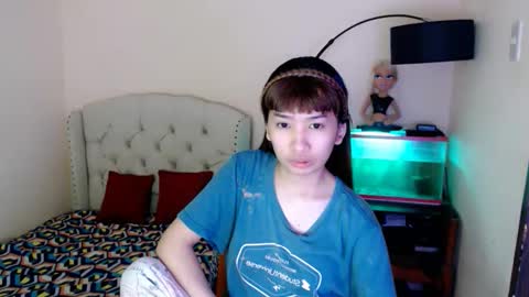 Snapshot of shantalfoxxy chatting on February 14, 8:33 am SHANTA FOX s online show from February 14, 8:33 am