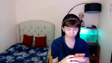 SHANTA FOX  s online show from March 11, 2:01 pm