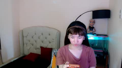 SHANTA FOX  s online show from April 6, 5:30 am