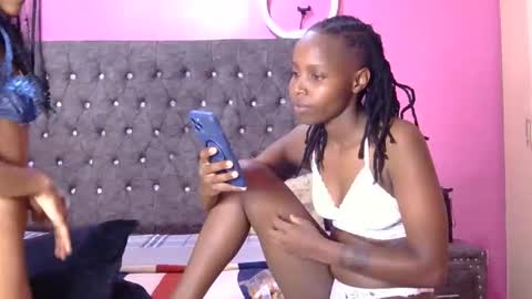 Snapshot of shantel_97 chatting on March 2, 7:09 am shantel online show from March 2, 7:09 am