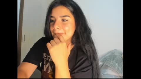 Snapshot of shara_jones chatting on February 27, 7:12 am Sara online show from February 27, 7:12 am