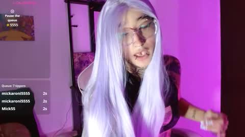 sharaross1 online show from October 25, 5:59 am