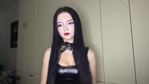 Snapshot of sharelgilvin chatting on November 10, 3:44 pm sharelgilvin online show from November 10, 3:44 pm