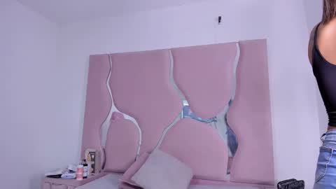 Sharith online show from April 12, 9:20 pm