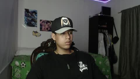 Snapshot of sharky_g chatting on December 31, 1:19 pm Frqnko online show from December 31, 1:19 pm