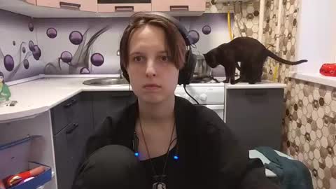 Sara online show from June 24, 5:45 pm