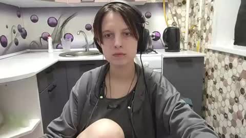 Sara online show from July 1, 5:56 pm