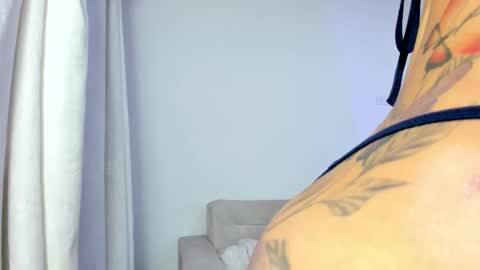 Hi fiends ---- I usually start online from Monday to Friday from 1000 am Saturdays and Sundays at 600 am Colombia time online show from November 26, 3:24 pm