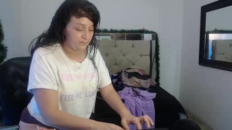 Sara online show from December 21, 10:51 pm