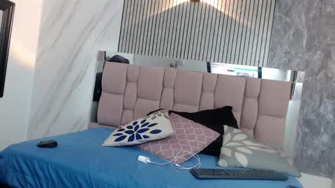 Sara online show from January 6, 12:09 pm