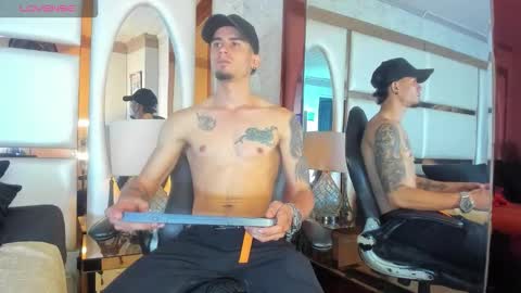 Sharon  Tyga online show from December 21, 6:15 pm