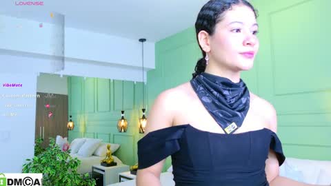 Sharon online show from April 4, 6:49 pm