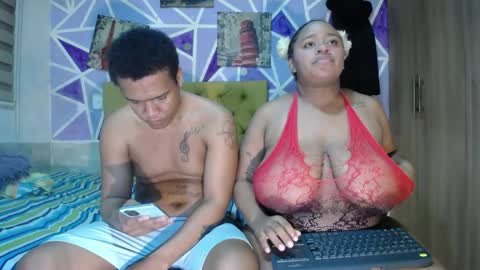 Snapshot of sharonx_morex chatting on May 24, 2:38 am sharonx_morex online show from May 24, 2:38 am