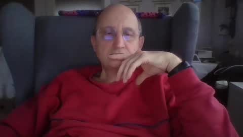 Snapshot of sharpshoder chatting on January 23, 3:01 pm Peter online show from January 23, 3:01 pm