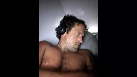 Snapshot of shaunno999 chatting on March 4, 12:11 pm shaunno999 online show from March 4, 12:11 pm