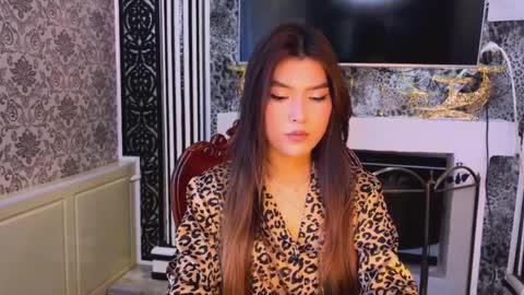 Snapshot of shauntawoten chatting on April 8, 7:19 am Maya online show from April 8, 7:19 am