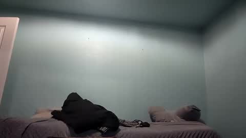 Snapshot of shawn710420 chatting on January 1, 6:37 am shawn710420 online show from January 1, 6:37 am