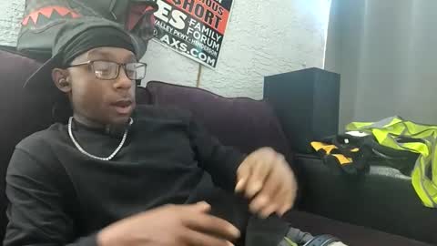 shawnvegas67 online show from February 4, 7:09 pm