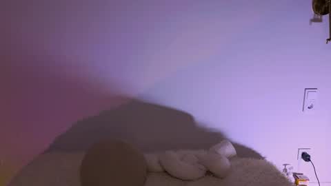Snapshot of shawty__shy chatting on May 18, 5:52 pm Devika online show from May 18, 5:52 pm