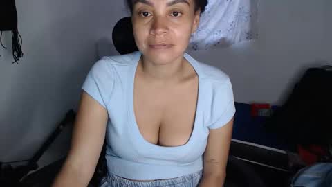 Shayna online show from January 15, 10:02 pm