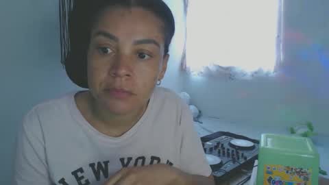 Shayna online show from March 12, 7:09 pm