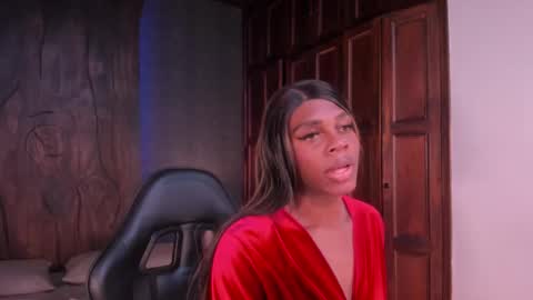 Snapshot of shayna_lee_ chatting on February 17, 10:38 pm shayna_lee_ online show from February 17, 10:38 pm