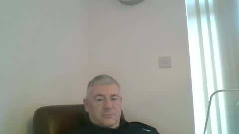 Snapshot of she52 chatting on December 18, 8:09 am she52 online show from December 18, 8:09 am