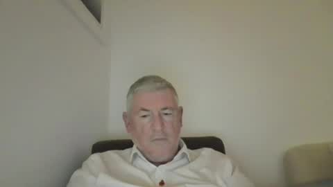 Snapshot of she52 chatting on October 30, 5:46 pm she52 online show from October 30, 5:46 pm