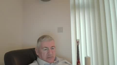 she52 online show from February 9, 4:11 pm