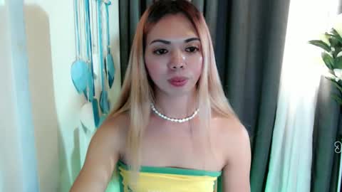 shea_andrea online show from April 13, 6:19 am