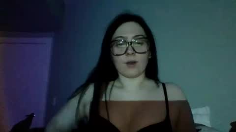 Snapshot of shedevil402 chatting on March 7, 3:51 am Lexa online show from March 7, 3:51 am