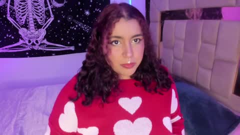 Heidy  online show from December 27, 2:47 am