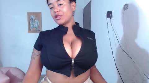 Sheila Makano online show from December 13, 10:15 pm