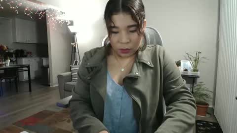 sheilyn_smith online show from November 25, 5:40 am