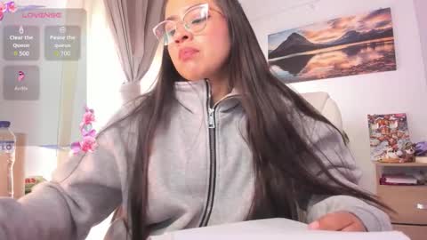 lau online show from December 4, 1:20 pm