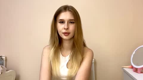 Jenny online show from October 9, 8:18 pm
