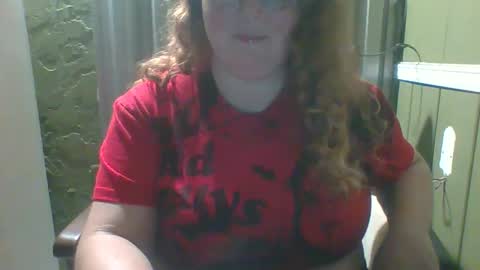 Snapshot of shelbyannn chatting on September 16, 1:06 am Red online show from September 16, 1:06 am