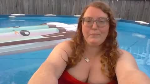 Snapshot of shelbyannn chatting on June 29, 12:17 am Red online show from June 29, 12:17 am