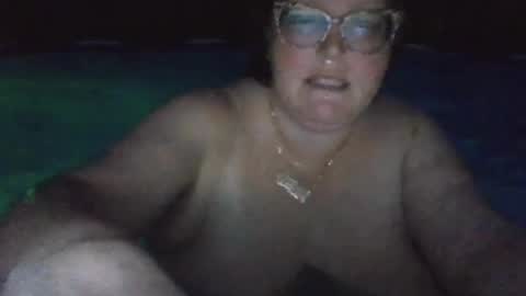 Snapshot of shelbyannn chatting on July 12, 12:45 am Red online show from July 12, 12:45 am